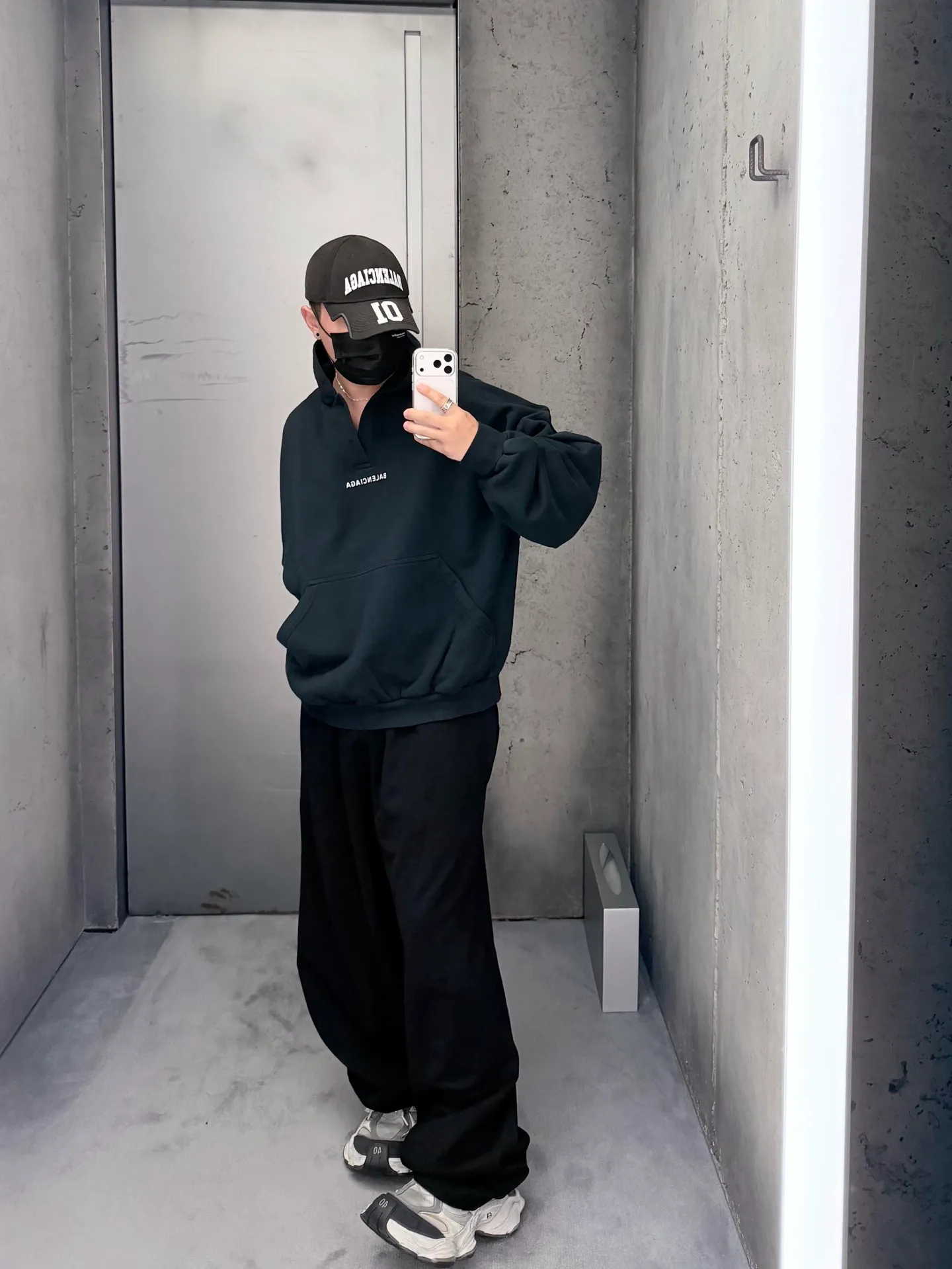 ┃ ┃